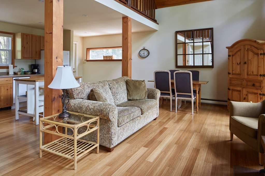 Sir Sam'S Inn & Spa (Adults Only) Haliburton Room photo